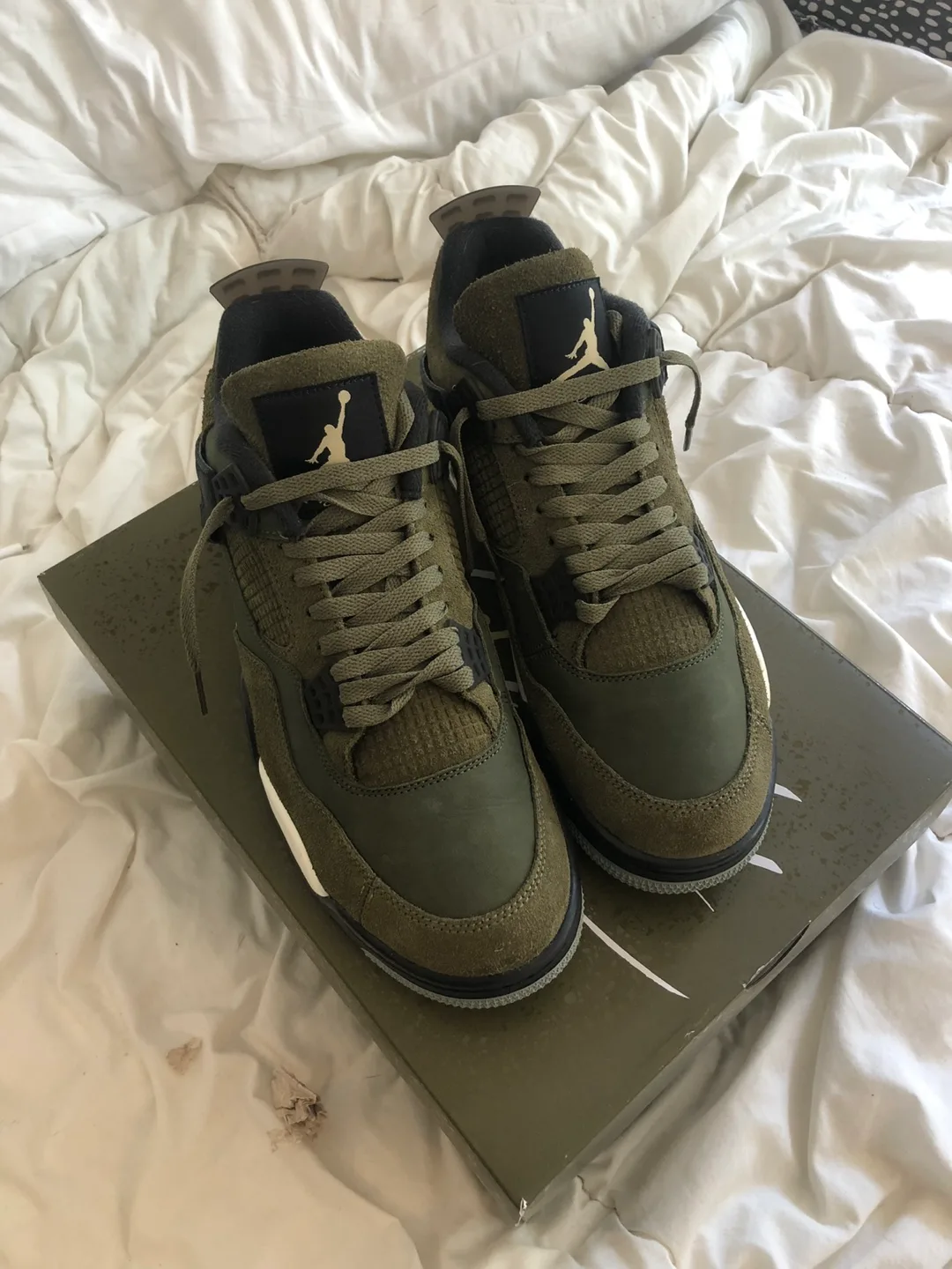 Air Jordan 4 Retro SE Craft “Medium Olive” - Size 11.5 image indicator(2)