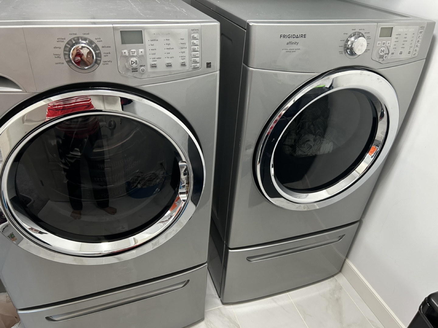 Frigidaire Affinity Washer and Dryer Set