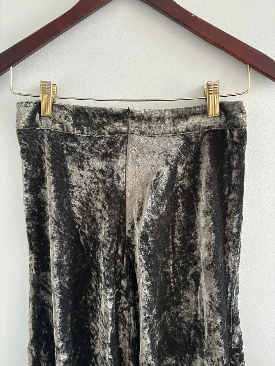 Zara | Velvet Skirt - XS image indicator(4)