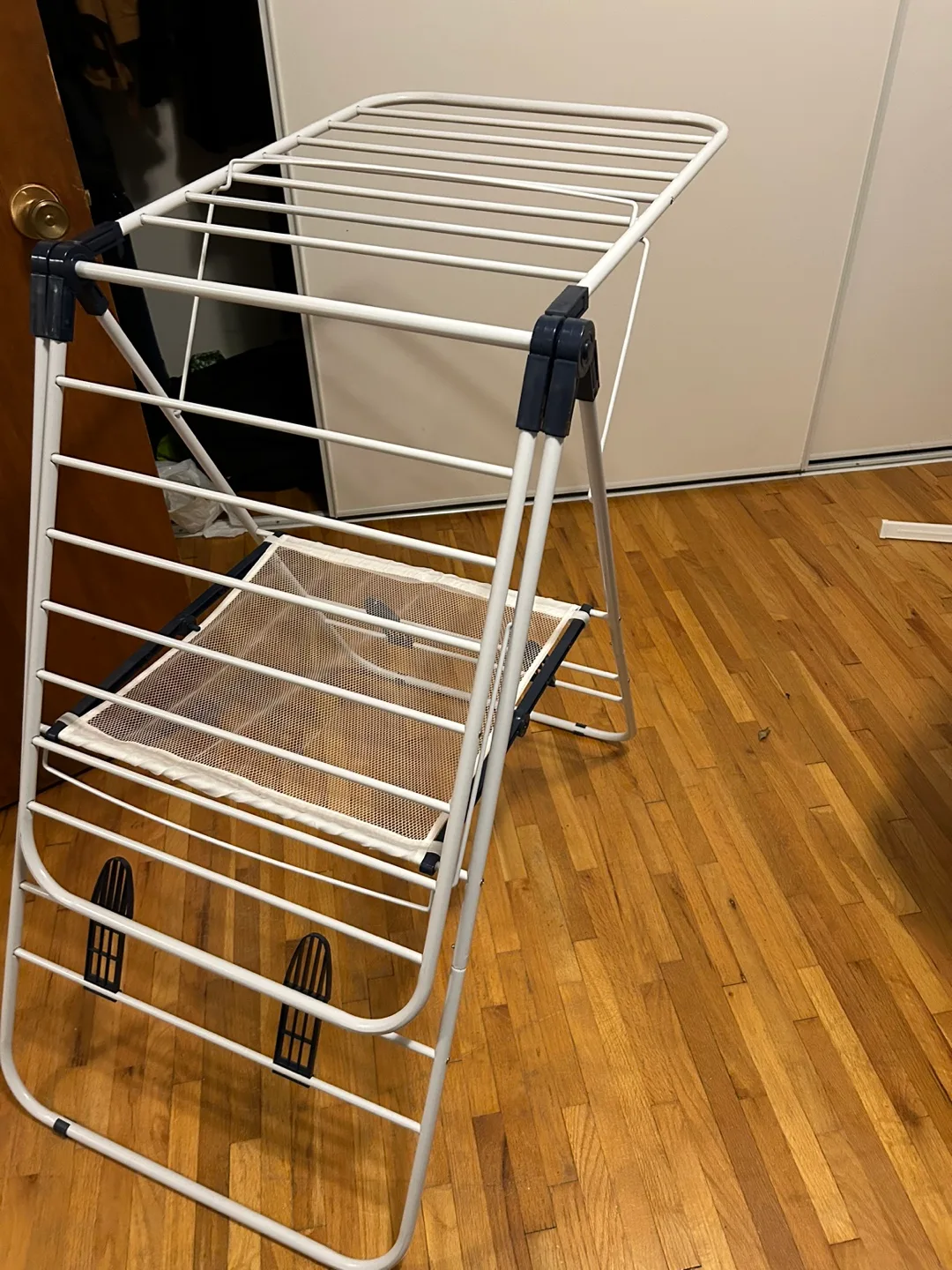 Mainstays Heavy Duty Drying Rack image indicator(3)