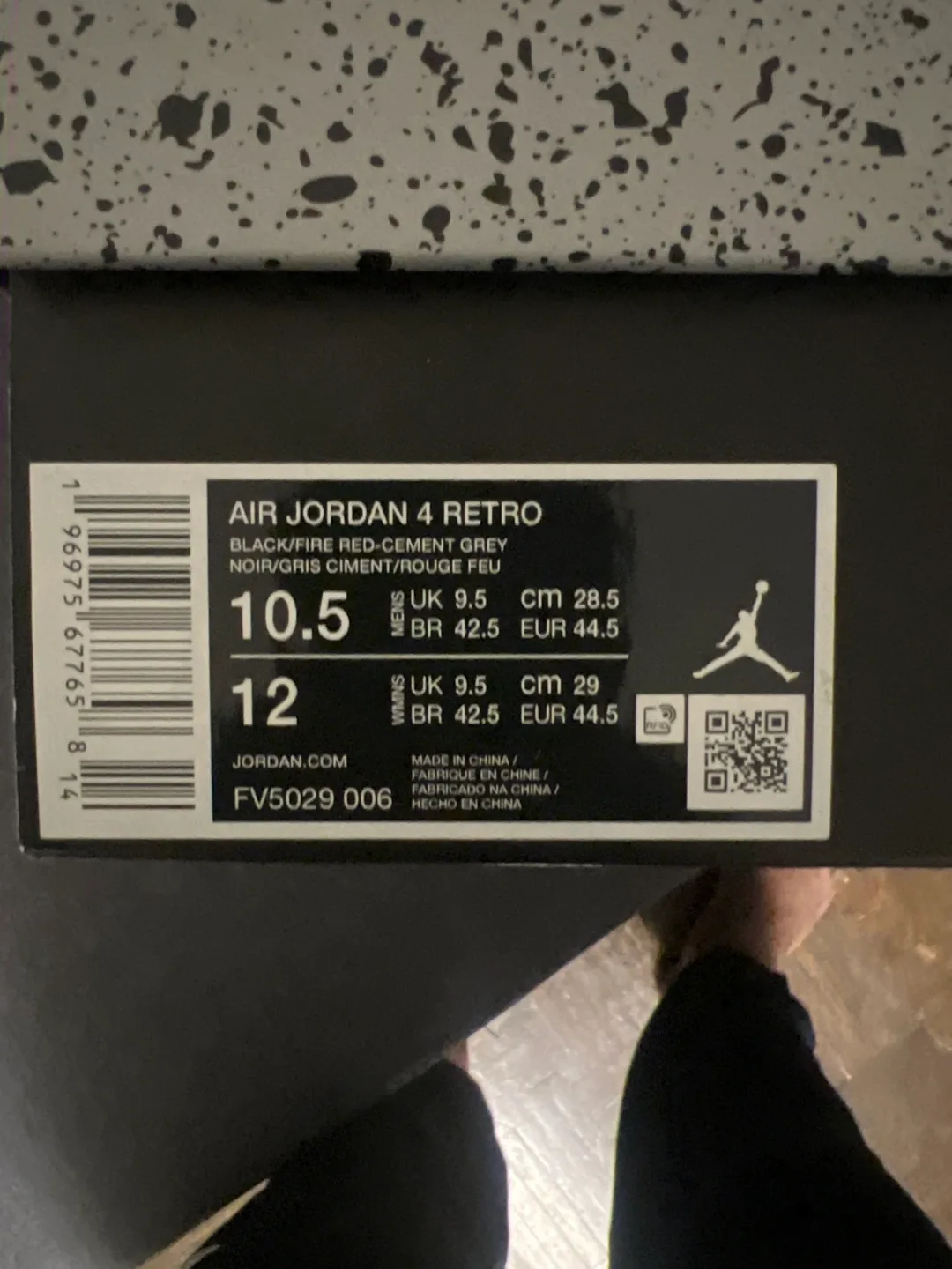 New Air Jordan 4 Retro Black/Fire Red-Cement Grey size 10.5