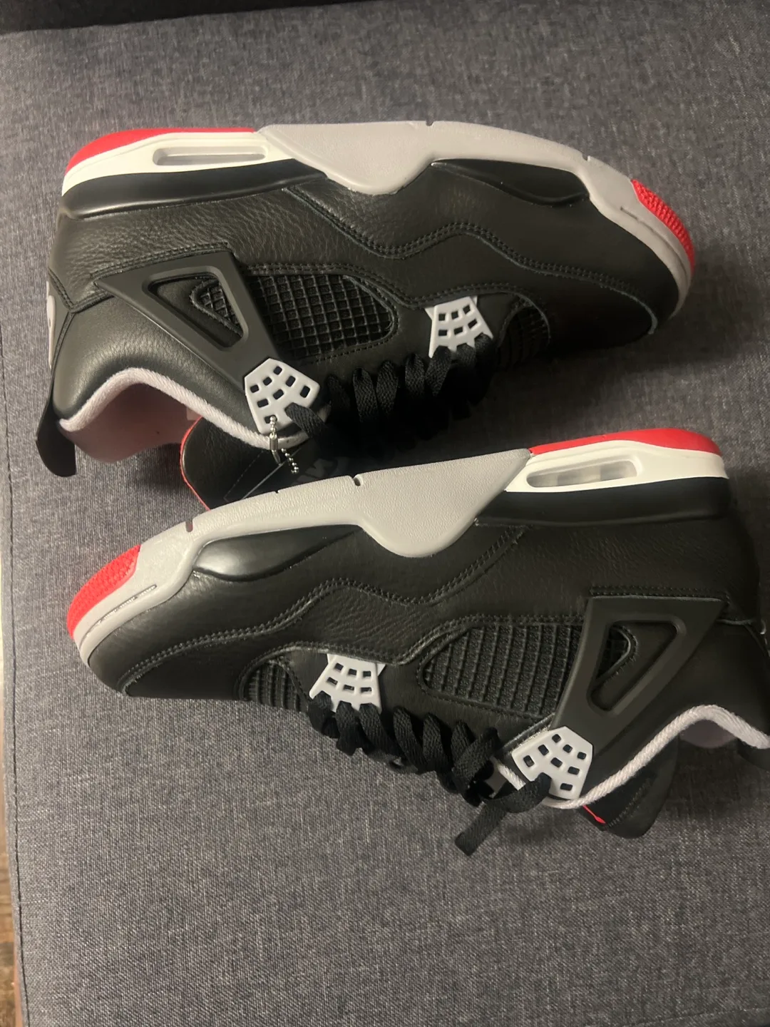 New Air Jordan 4 Retro Black/Fire Red-Cement Grey size 10.5 image indicator(3)