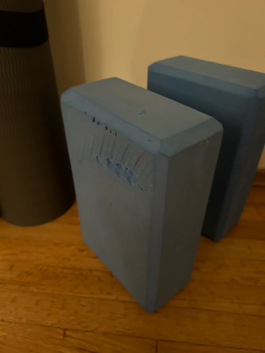 Yoga Mat and Blocks image indicator(2)