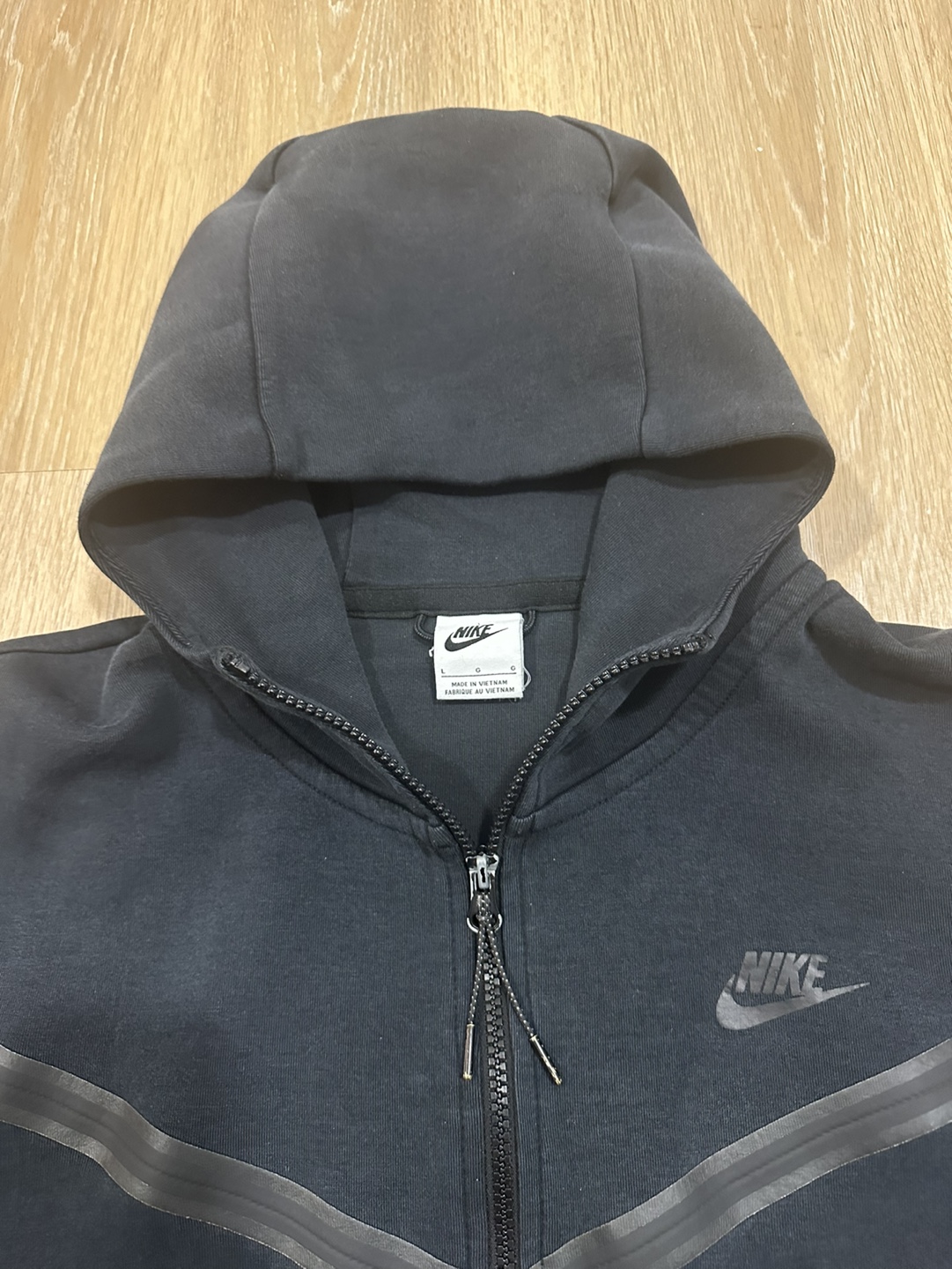 Nike Men’s Tech Fleece Hoodie Black size L - Great Condition - photo 3