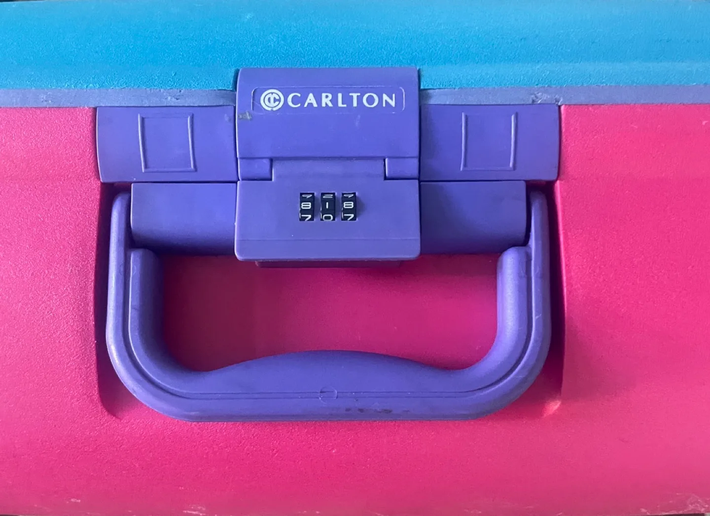 Carlton Luggage Suitcase 30” image indicator(4)
