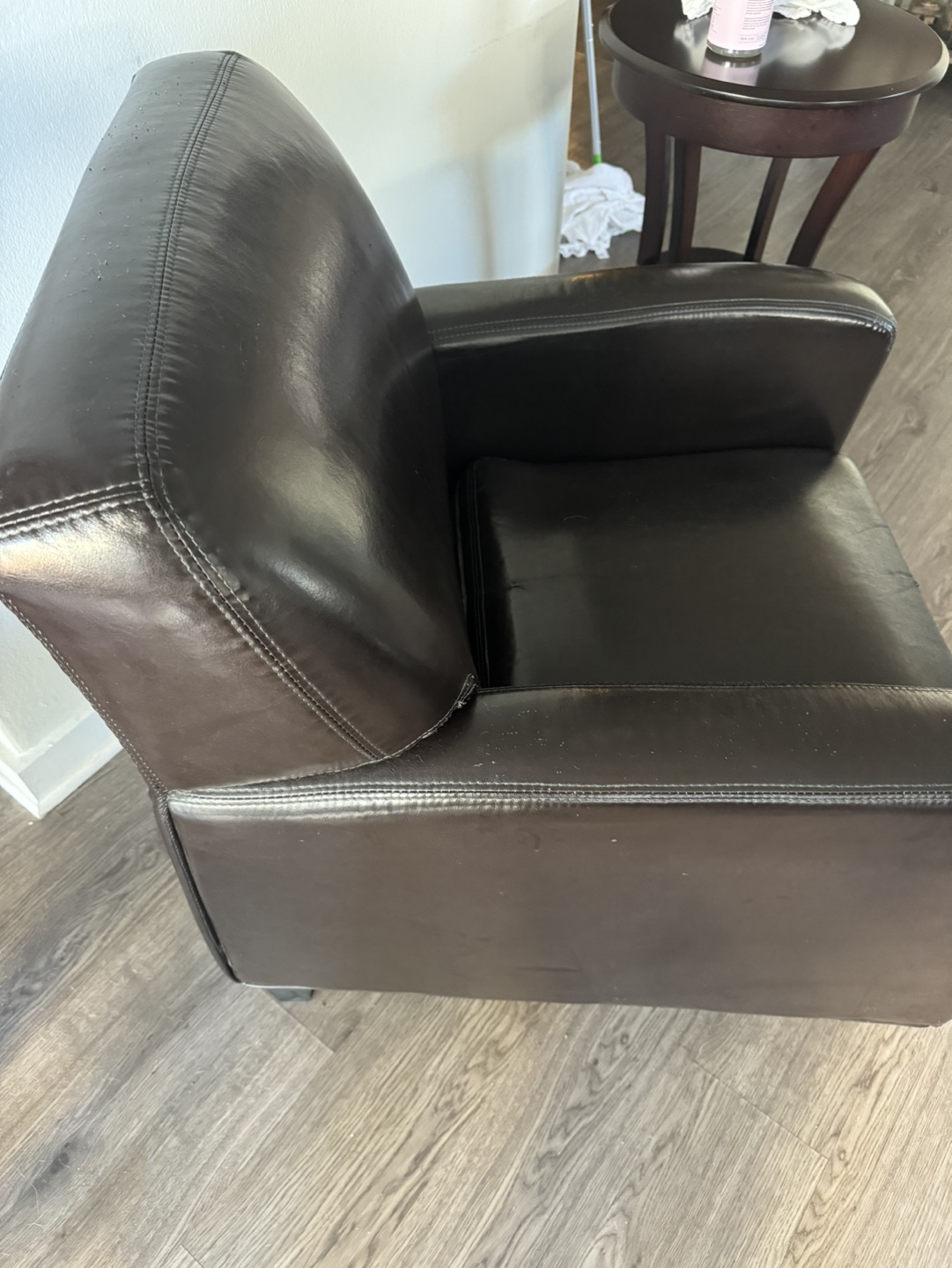 Chair - photo 2