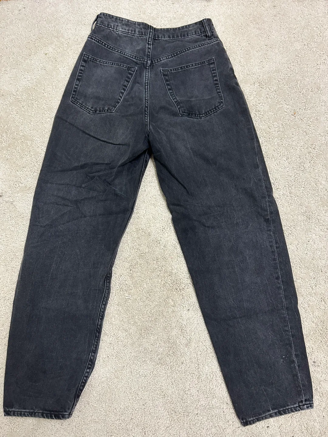 h&m jeans image indicator(2)