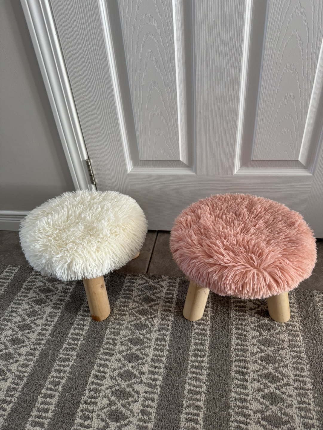Set of 2 Stools for toddlers