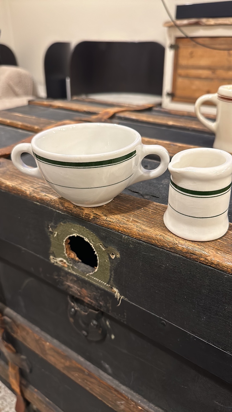 Vintage Green Band Coffee Cups & Creamer - photo 4