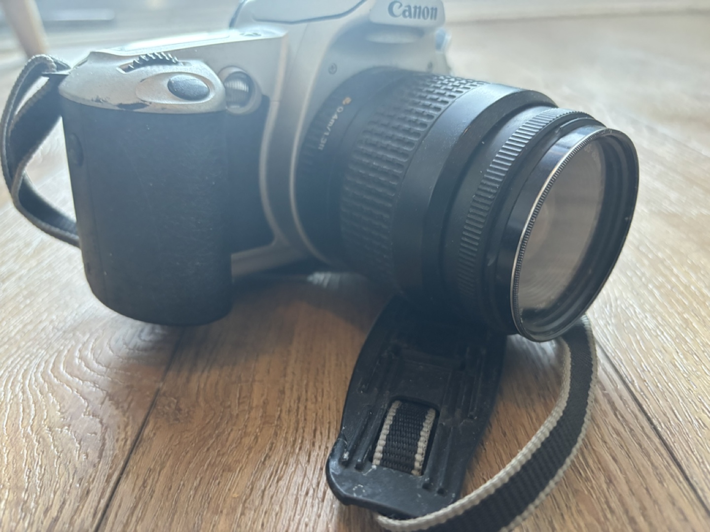 Vintage Canon EOS 500 Film Camera - photo 3