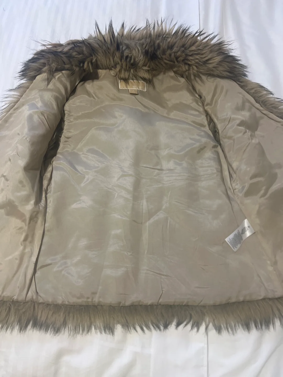 Michael Kors Faux Fur Vest image indicator(4)