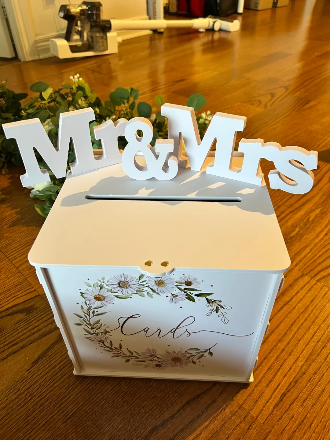 MR & MRS sign thumbnail