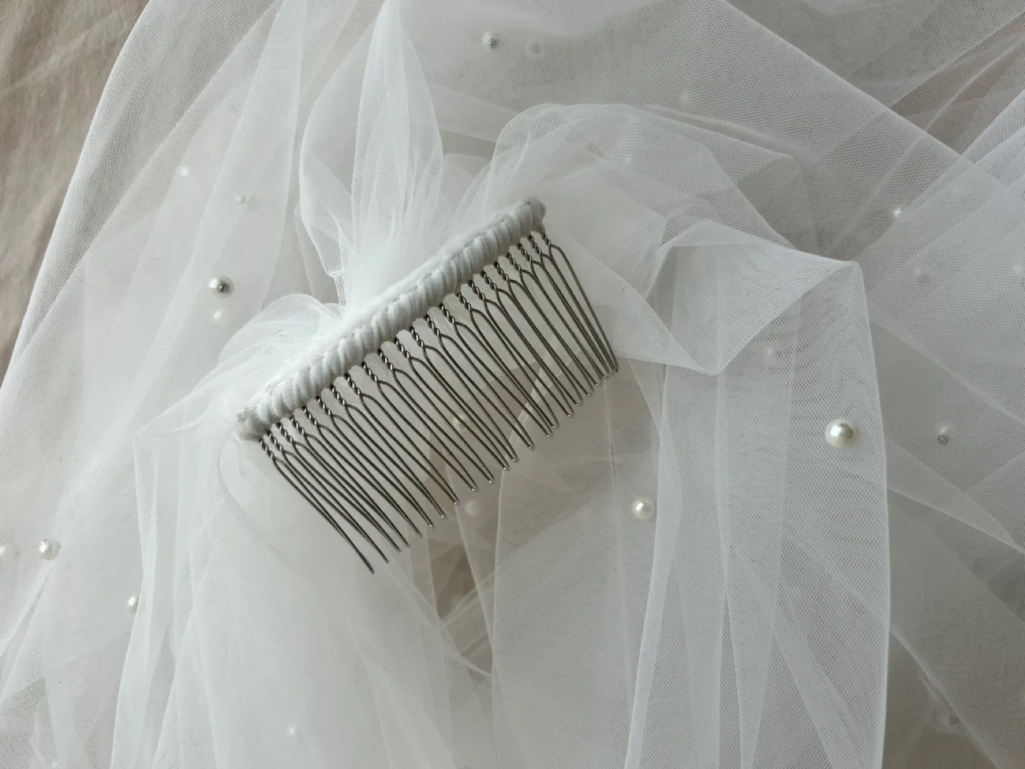 Wedding Veil with Pearls (2m) image indicator(3)