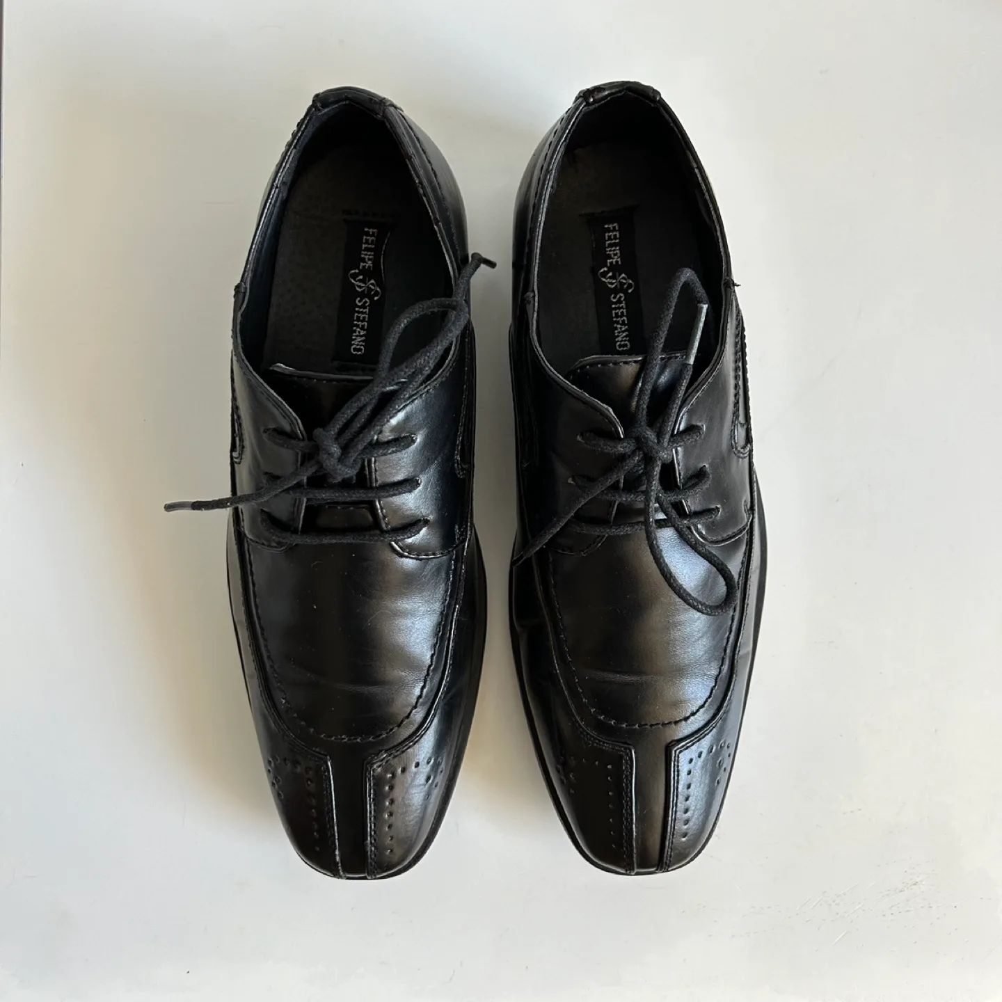 Boys Dress Shoes size 5Y image indicator(3)