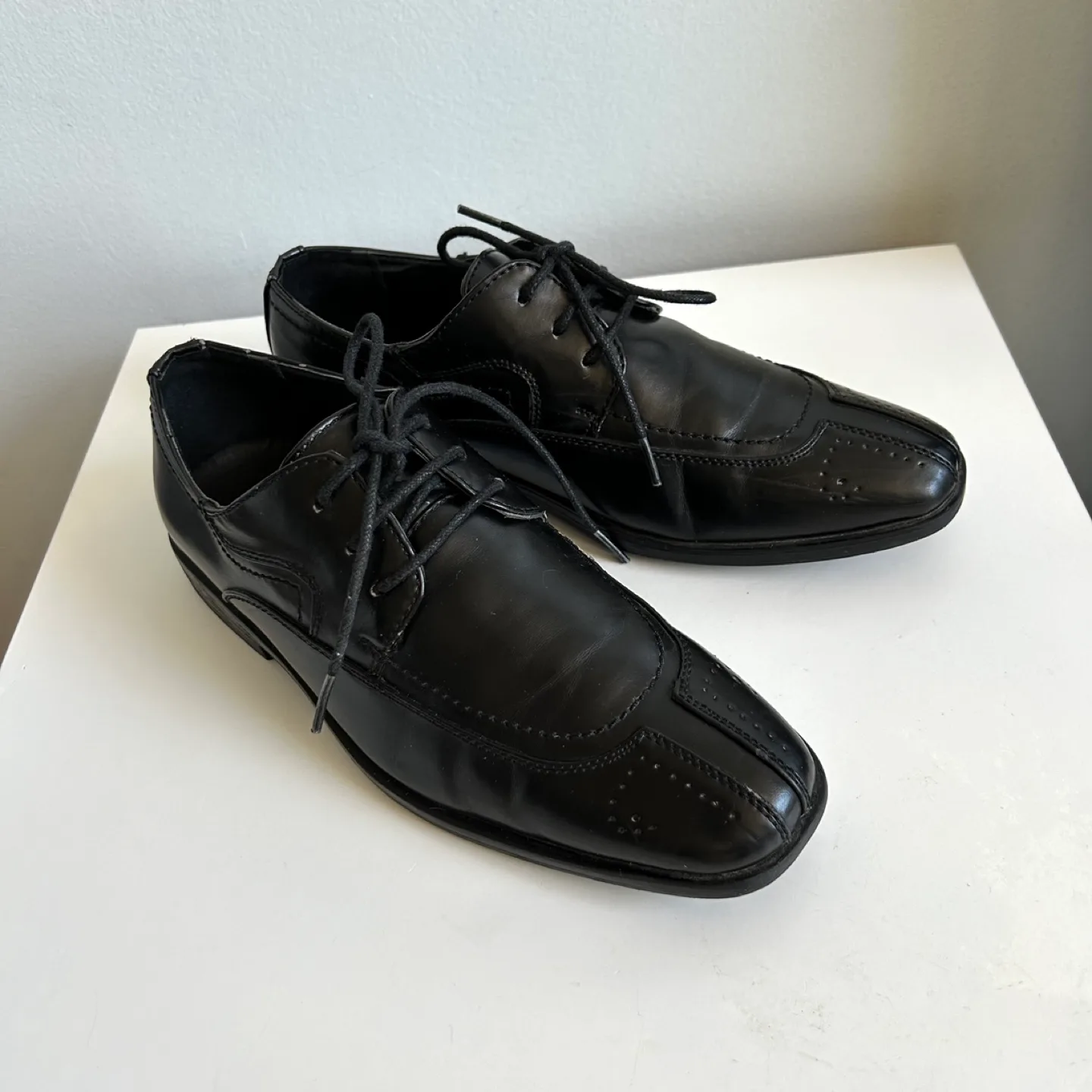 Boys Dress Shoes size 5Y image indicator(2)