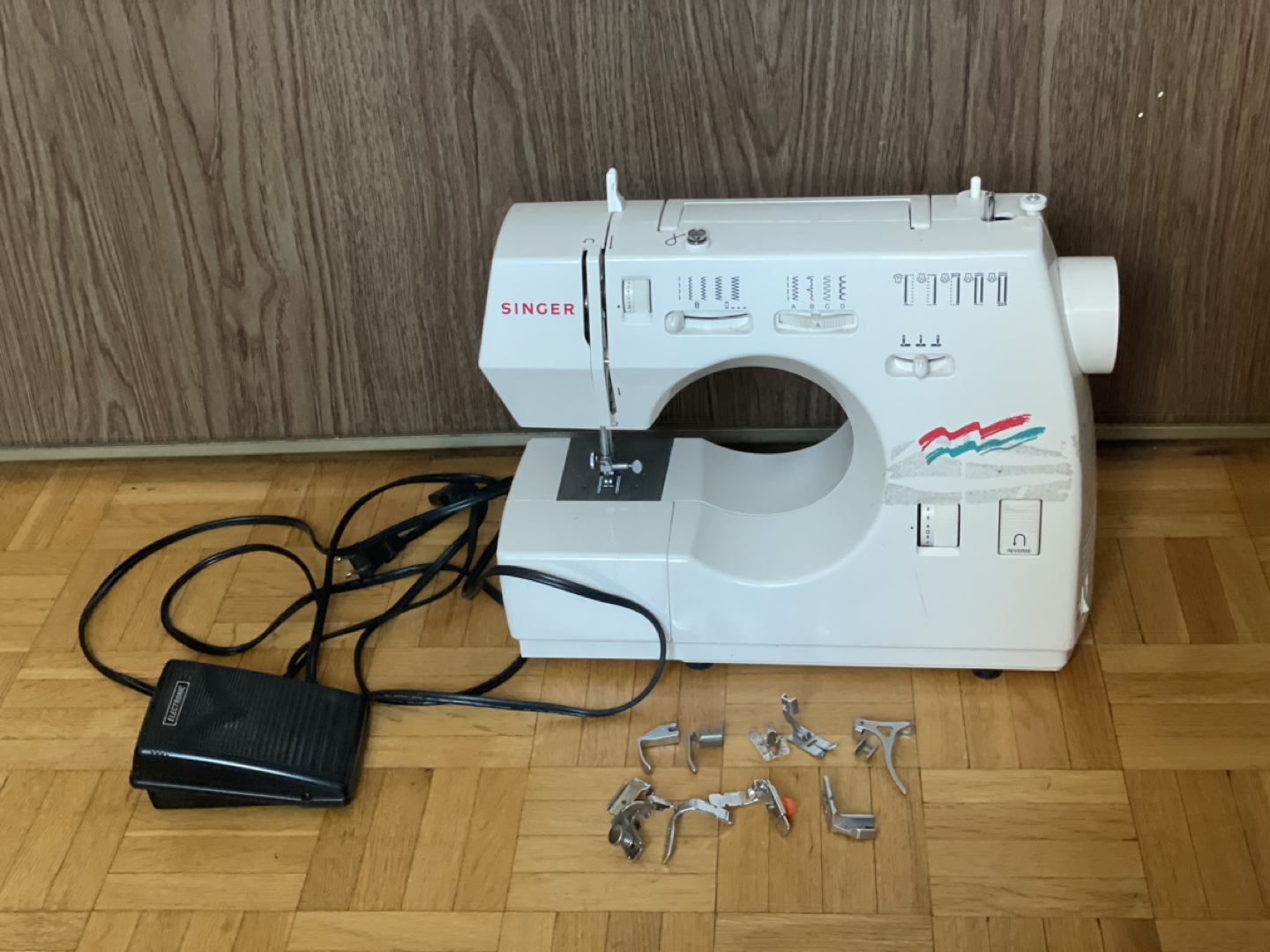 Singer Sewing Machine Model 30518