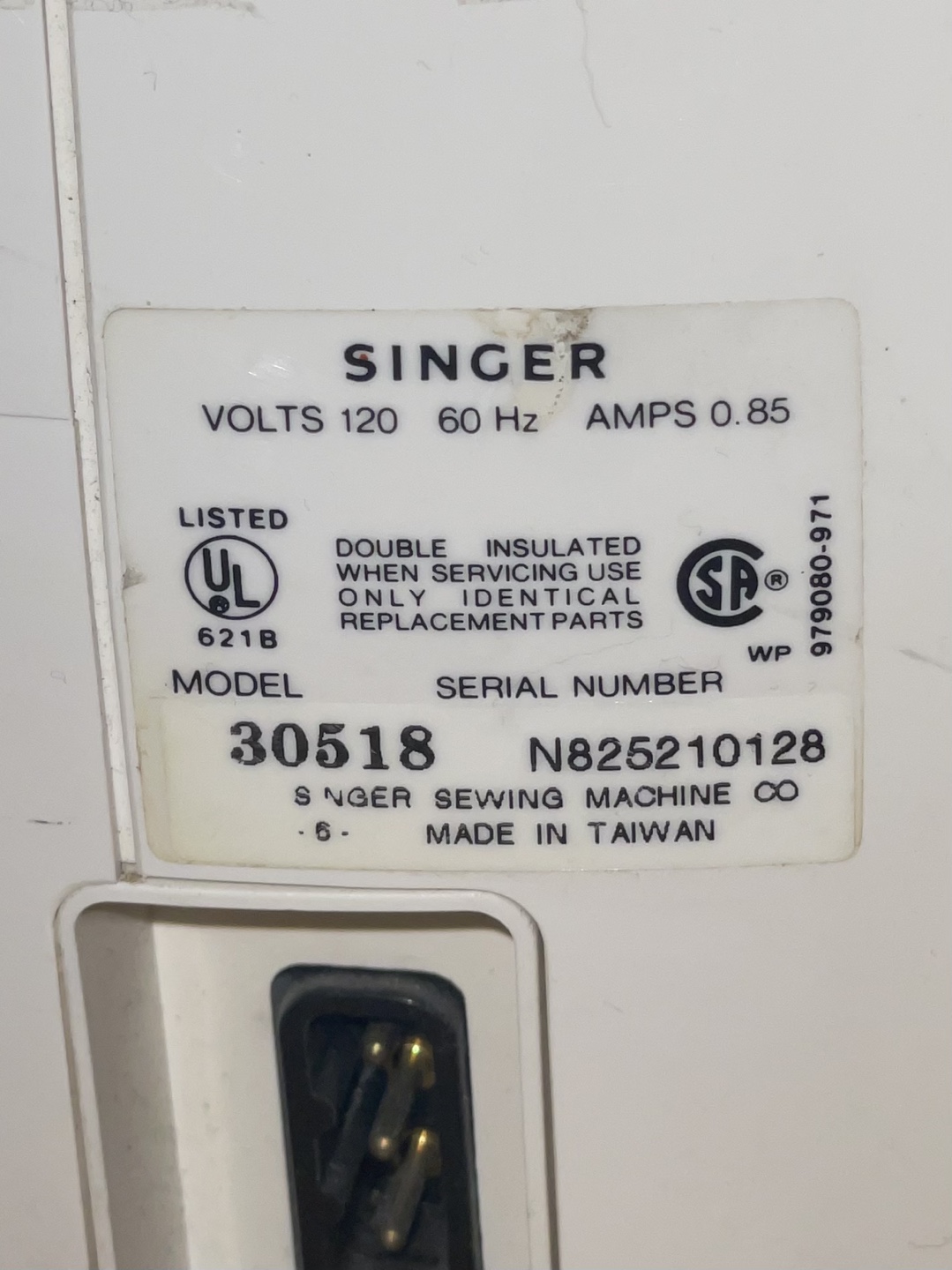 Singer Sewing Machine Model 30518 - photo 2