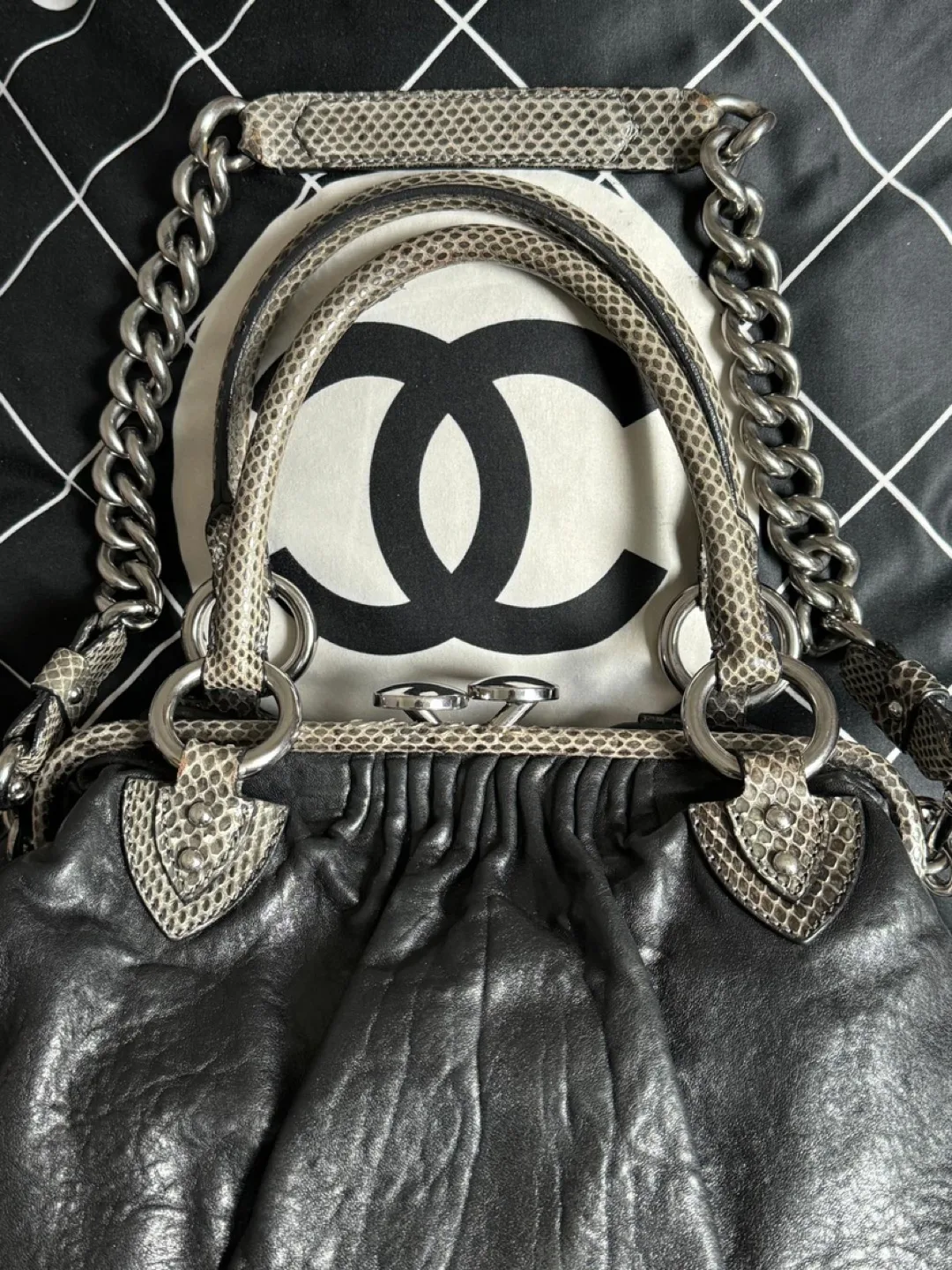 Marc Jacobs Black Leather Handbag thumbnail