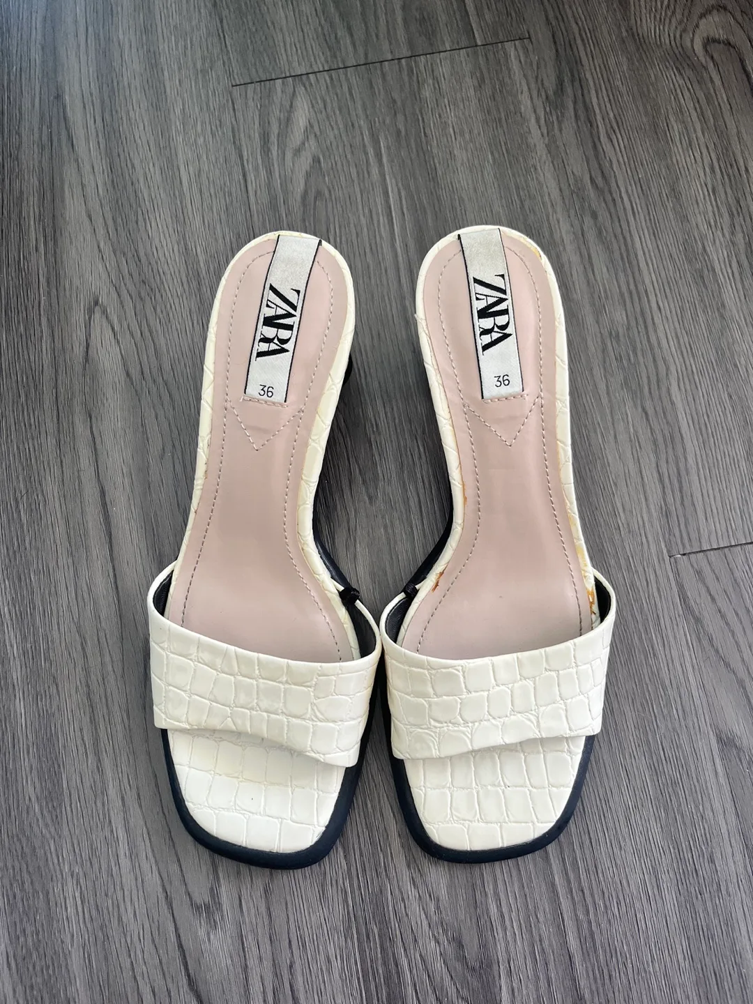 Zara White Crocodile-embossed Heels thumbnail