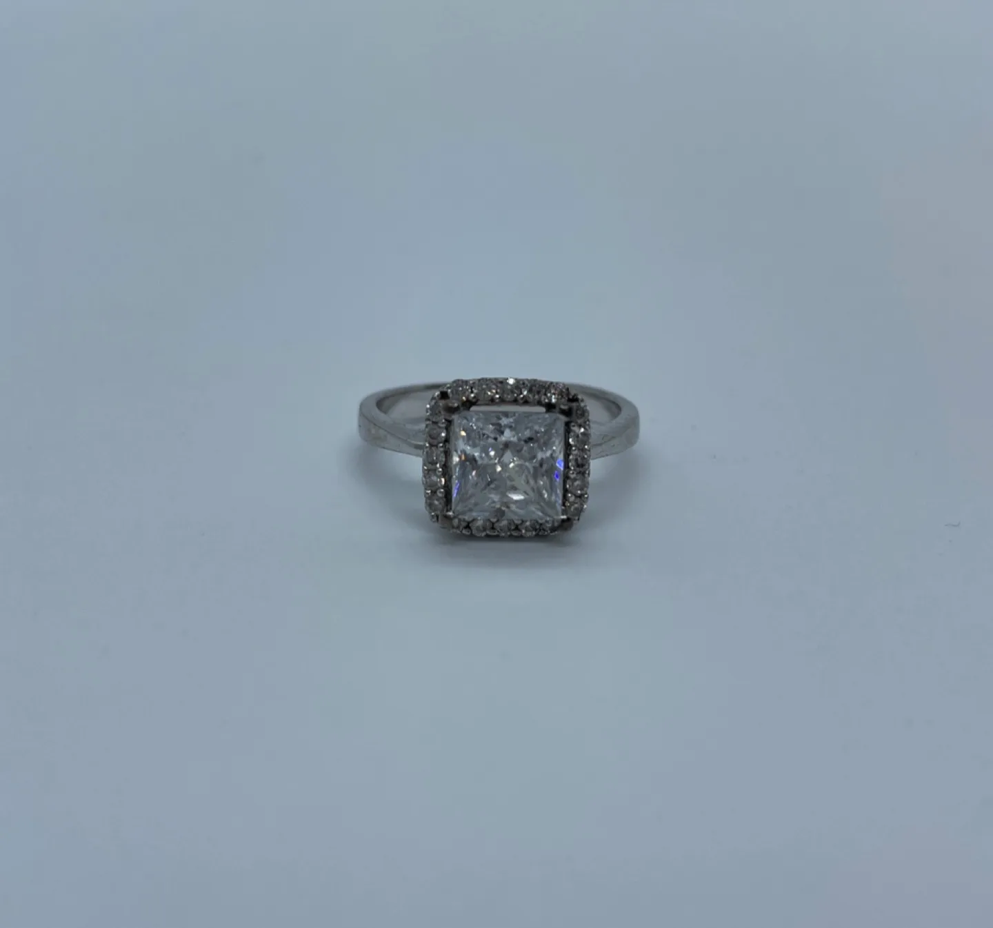 💎 Silver Cubic Zirconia Ring -  Size 7 thumbnail