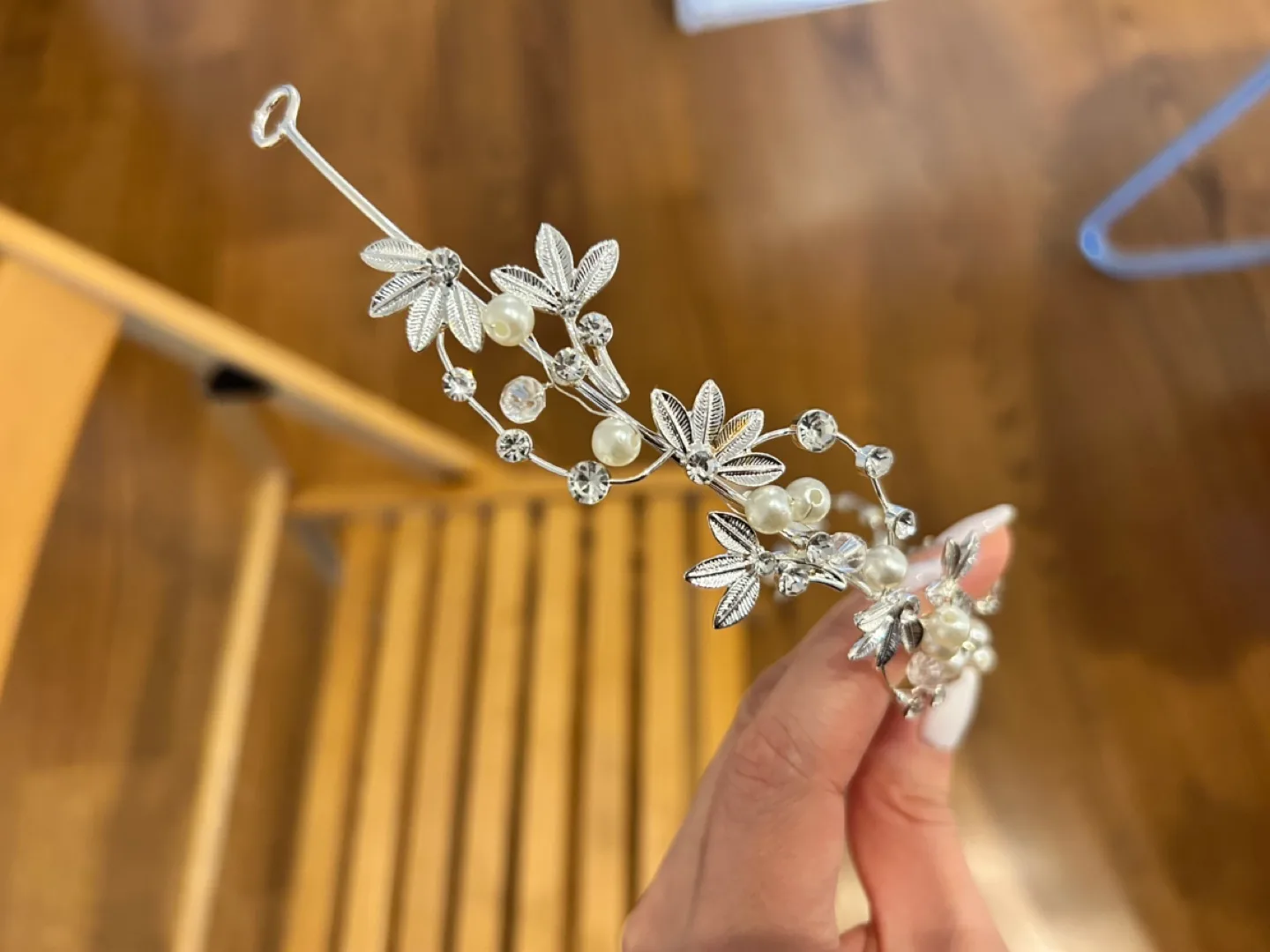 Tiara (2 types) image indicator(8)