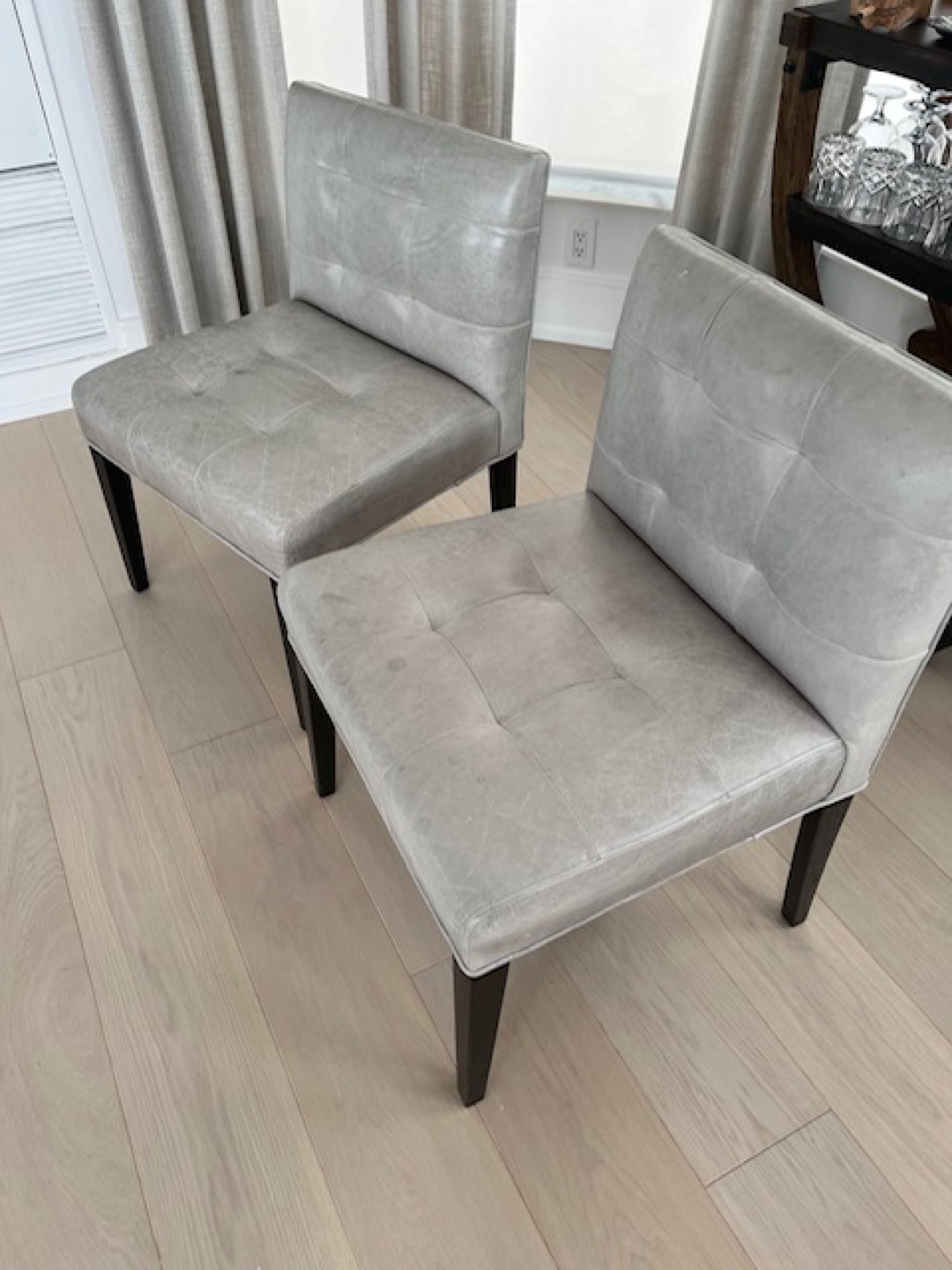 Accent Chairs Leatherette