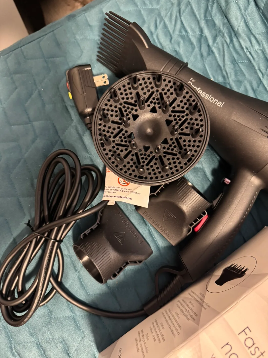 Brand new Professional Hair Dryer image indicator(3)