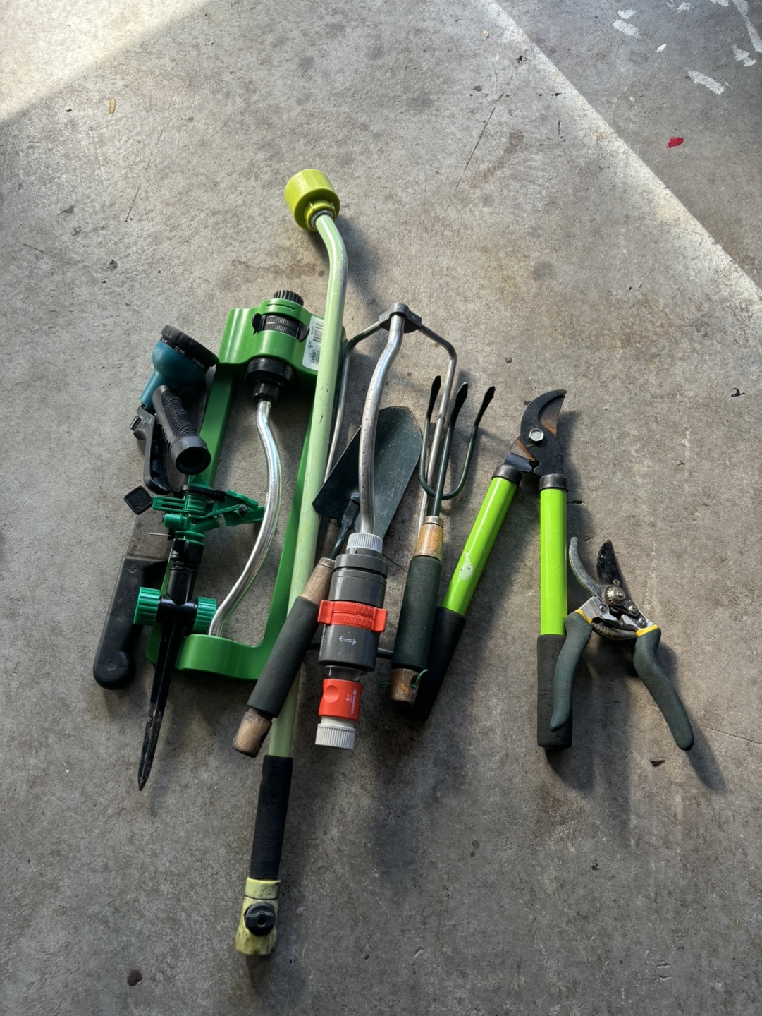 Lawn and garden tools - photo 2