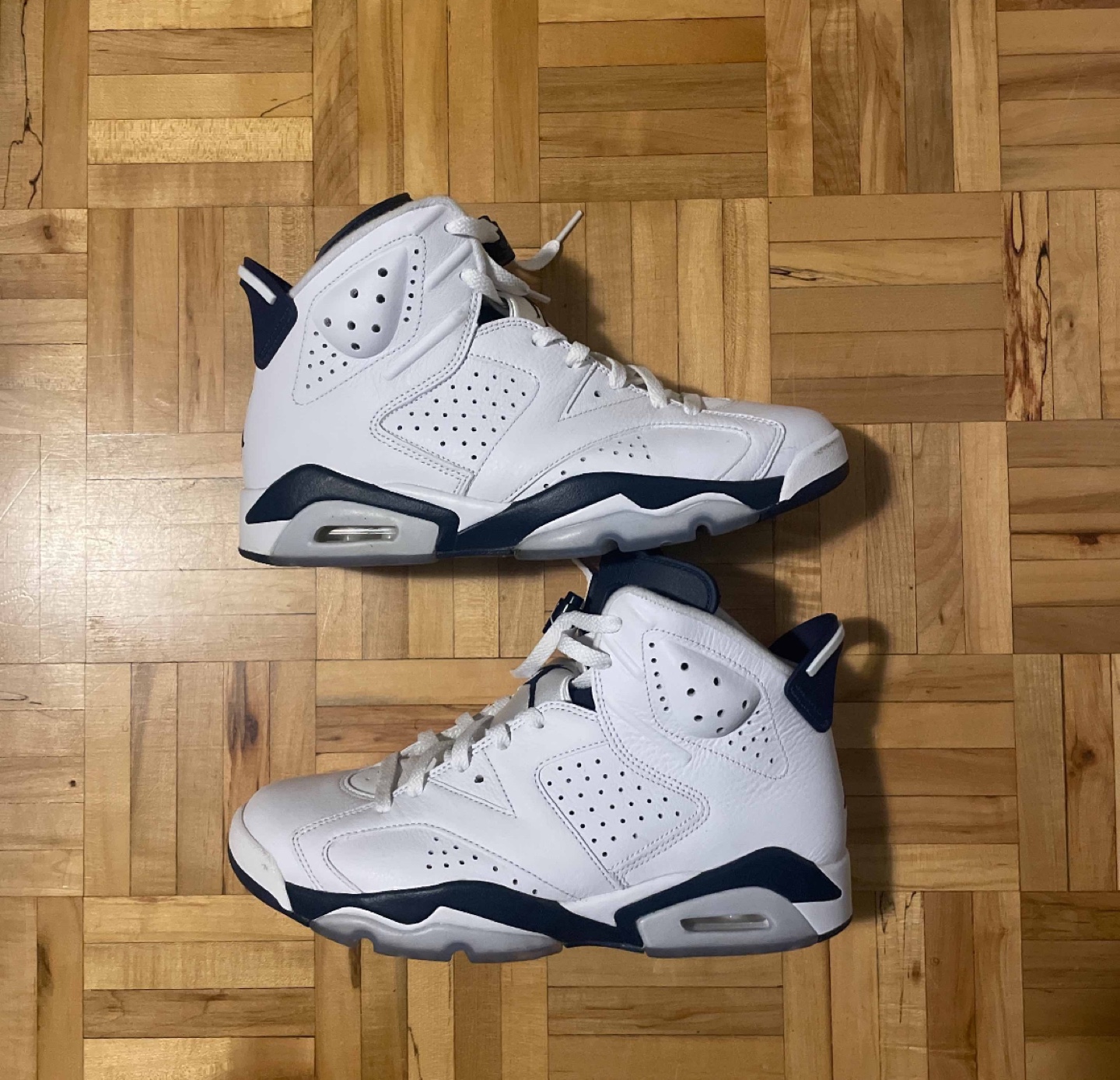 Air Jordan 6 Retro - White/Midnight Navy