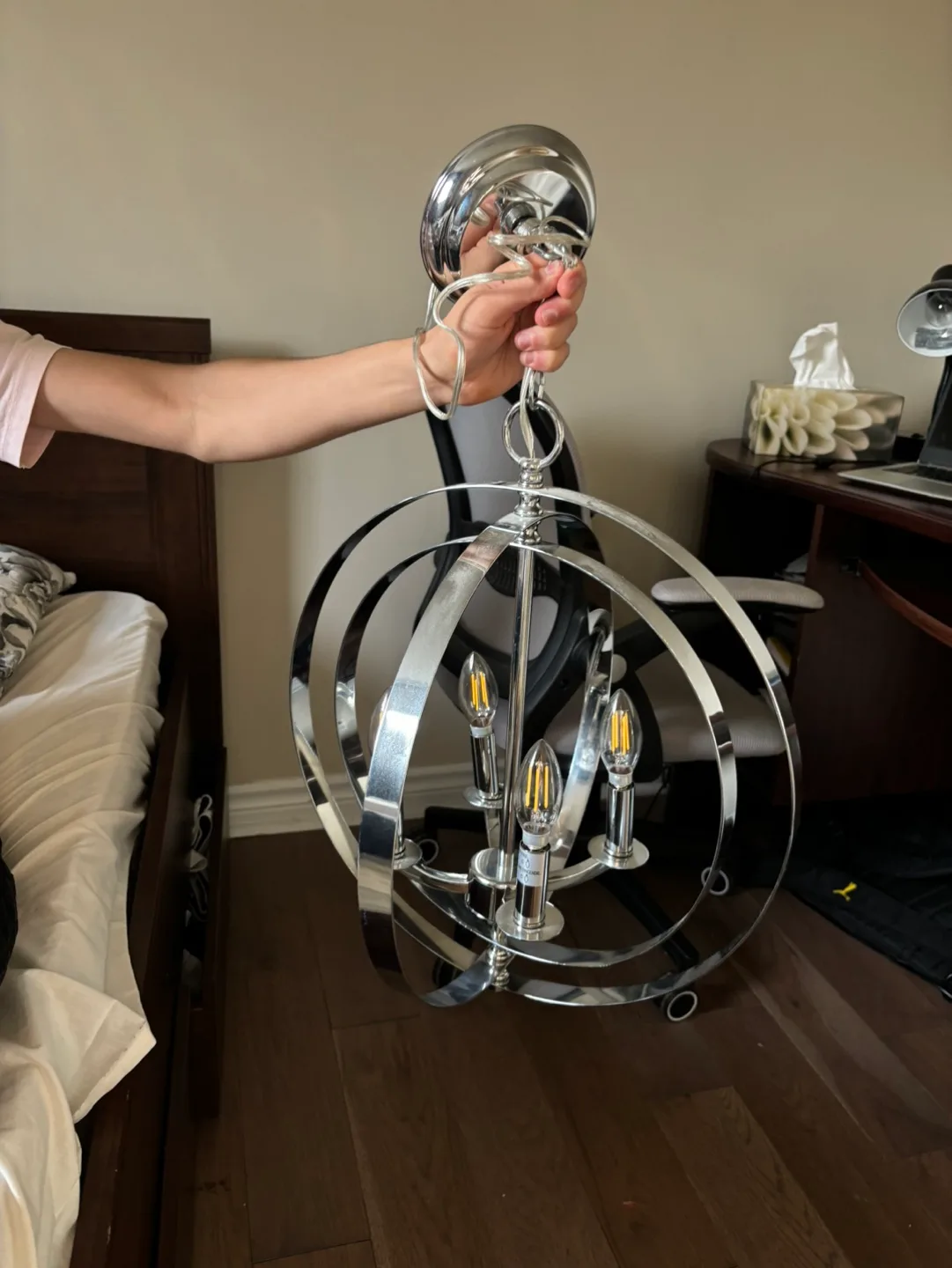 Chandelier thumbnail