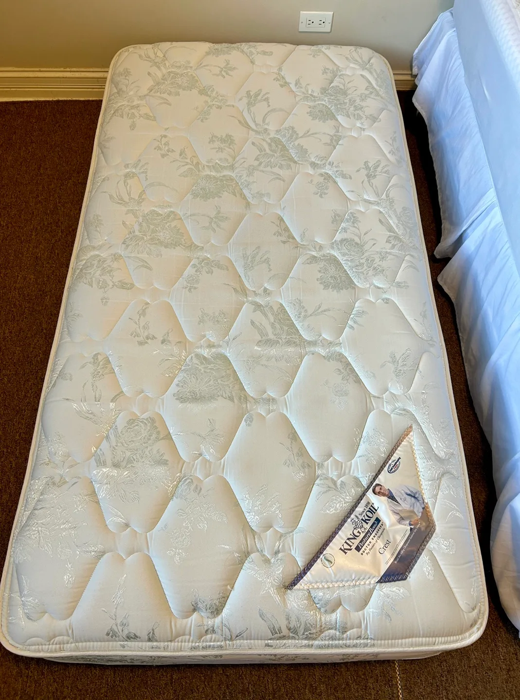 King Koil Posture Bond Crest Mattress thumbnail