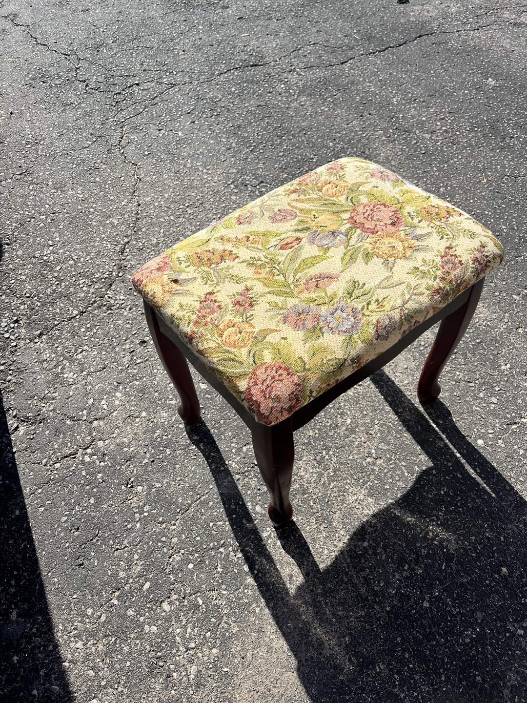 Vanity Set with Stool and Mirror - photo 2