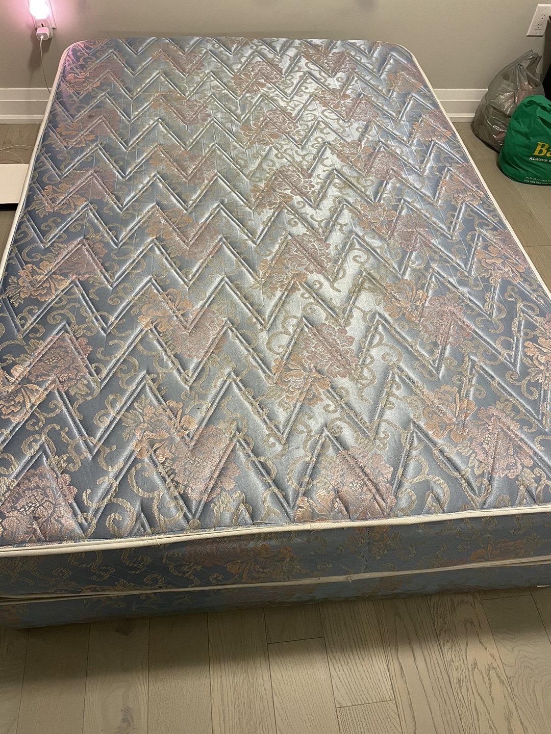 Double Mattress & Boxspring