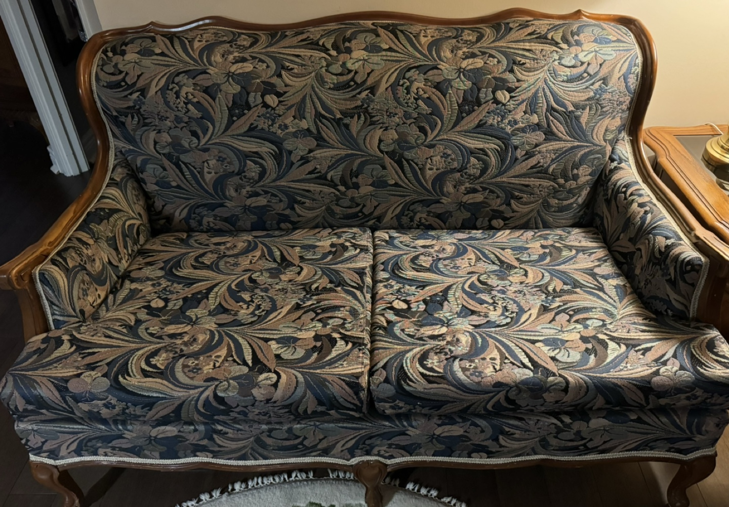 Vintage Floral Armchair and Loveseat Set - photo 2