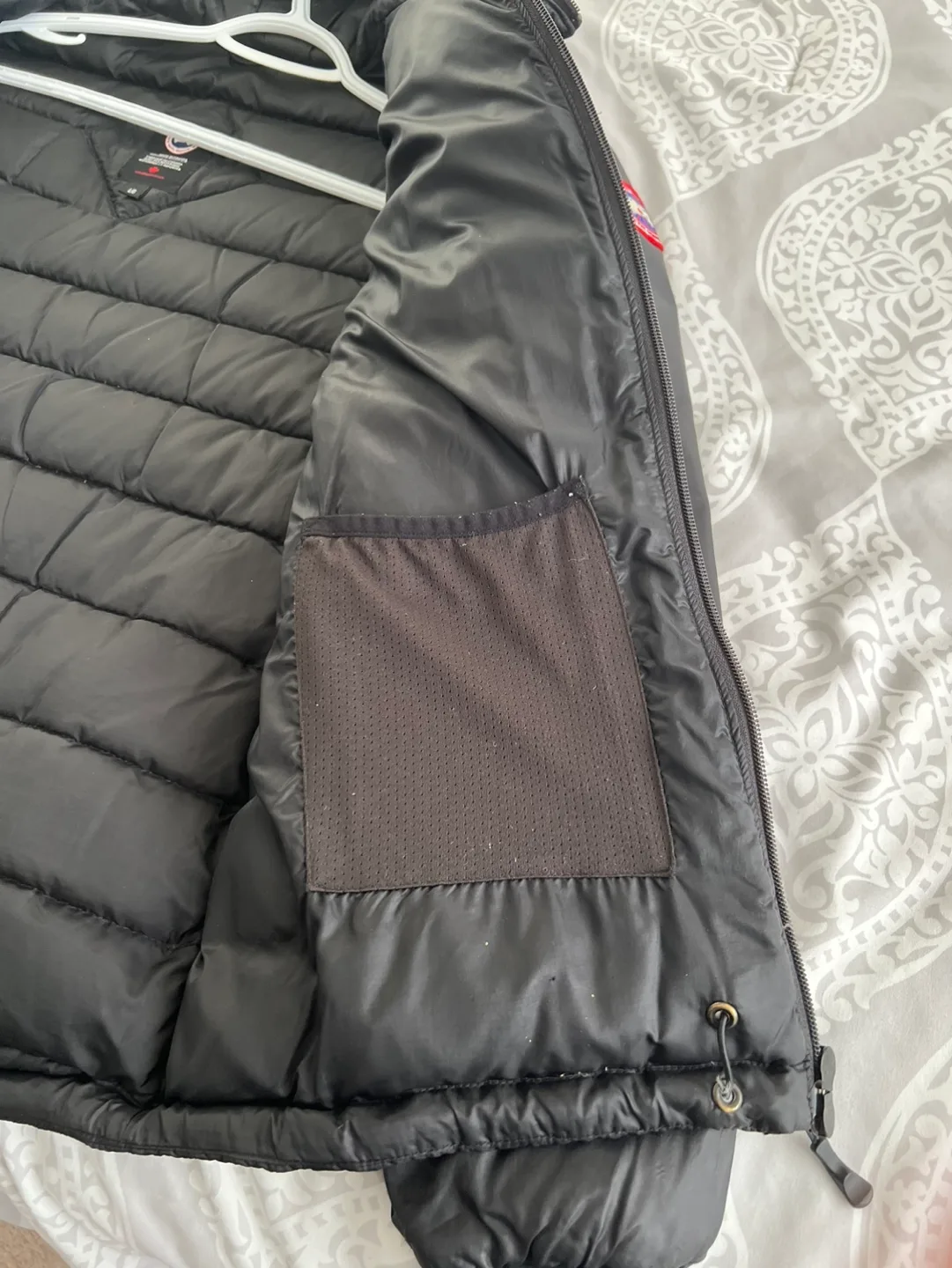 Canada Goose Black Down Jacket image indicator(4)