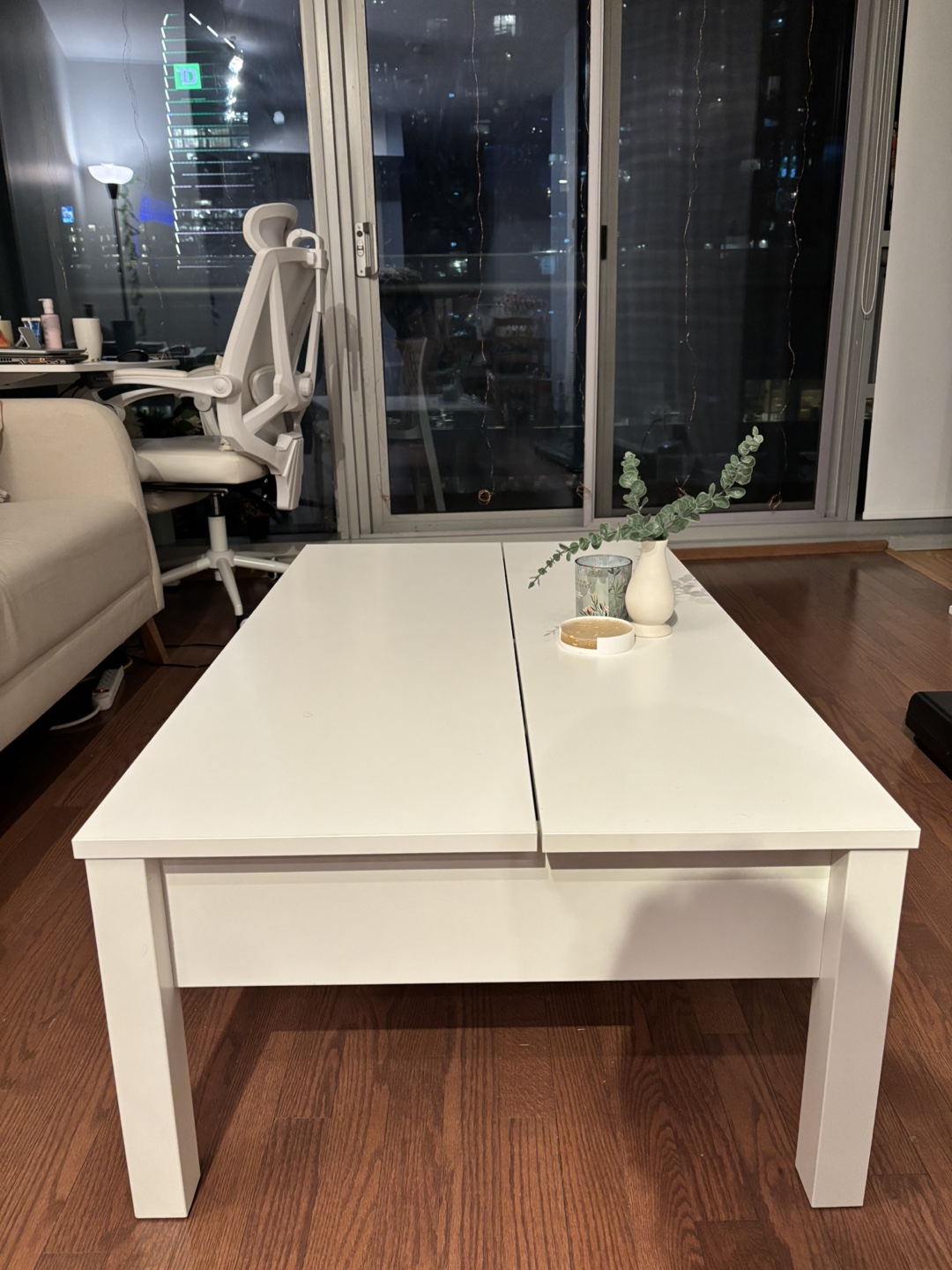White Lift Top Coffee Table