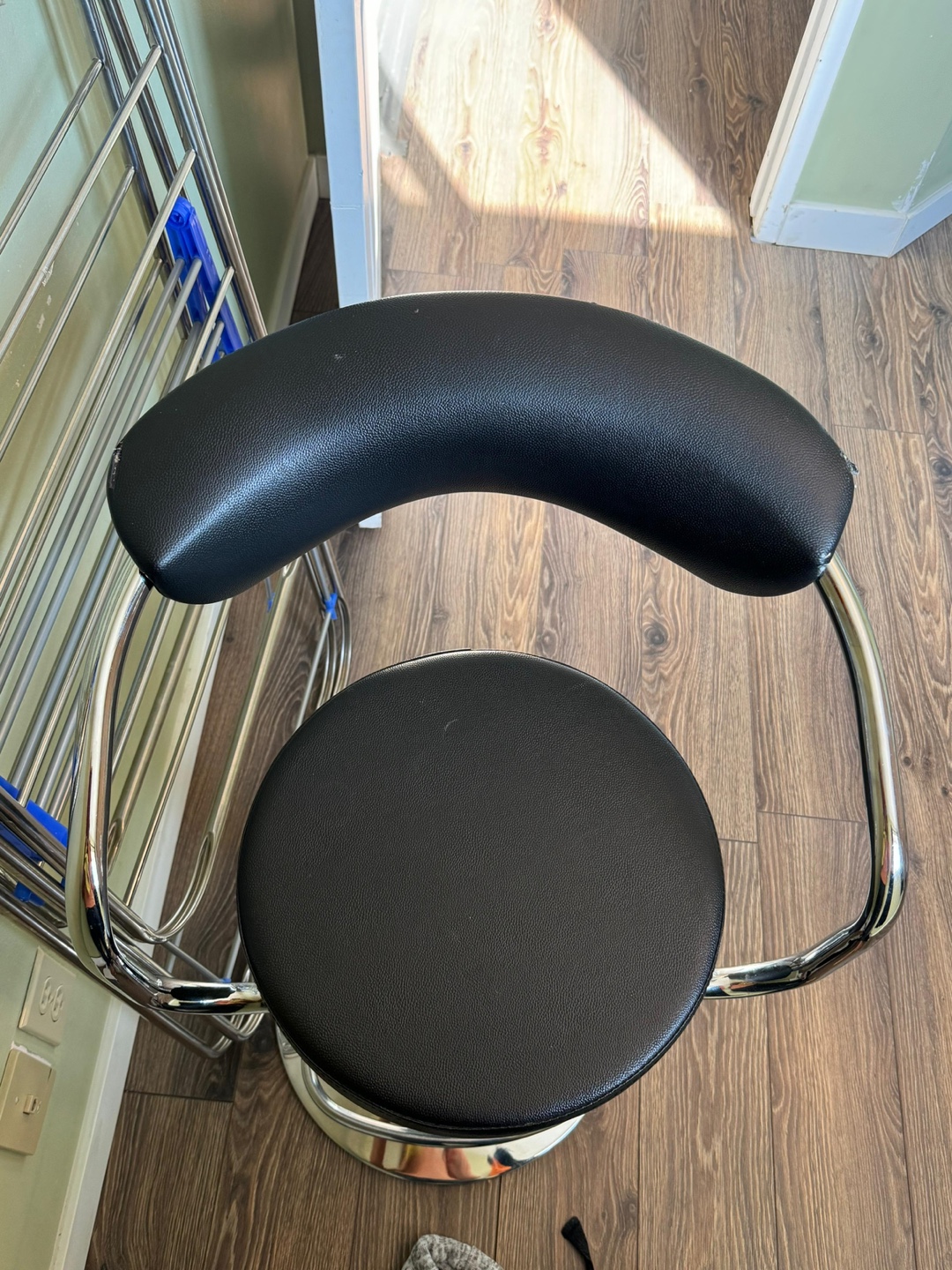 Black Bar Stools - photo 3