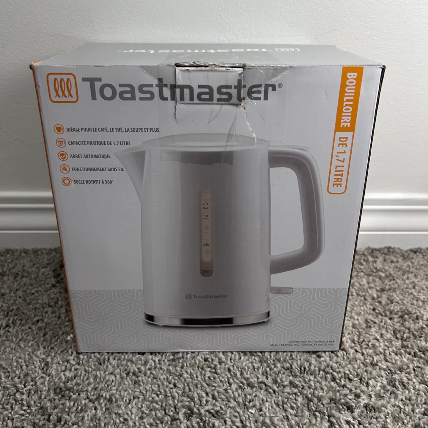 Toastmaster Electric Kettle 1.7 Liters thumbnail