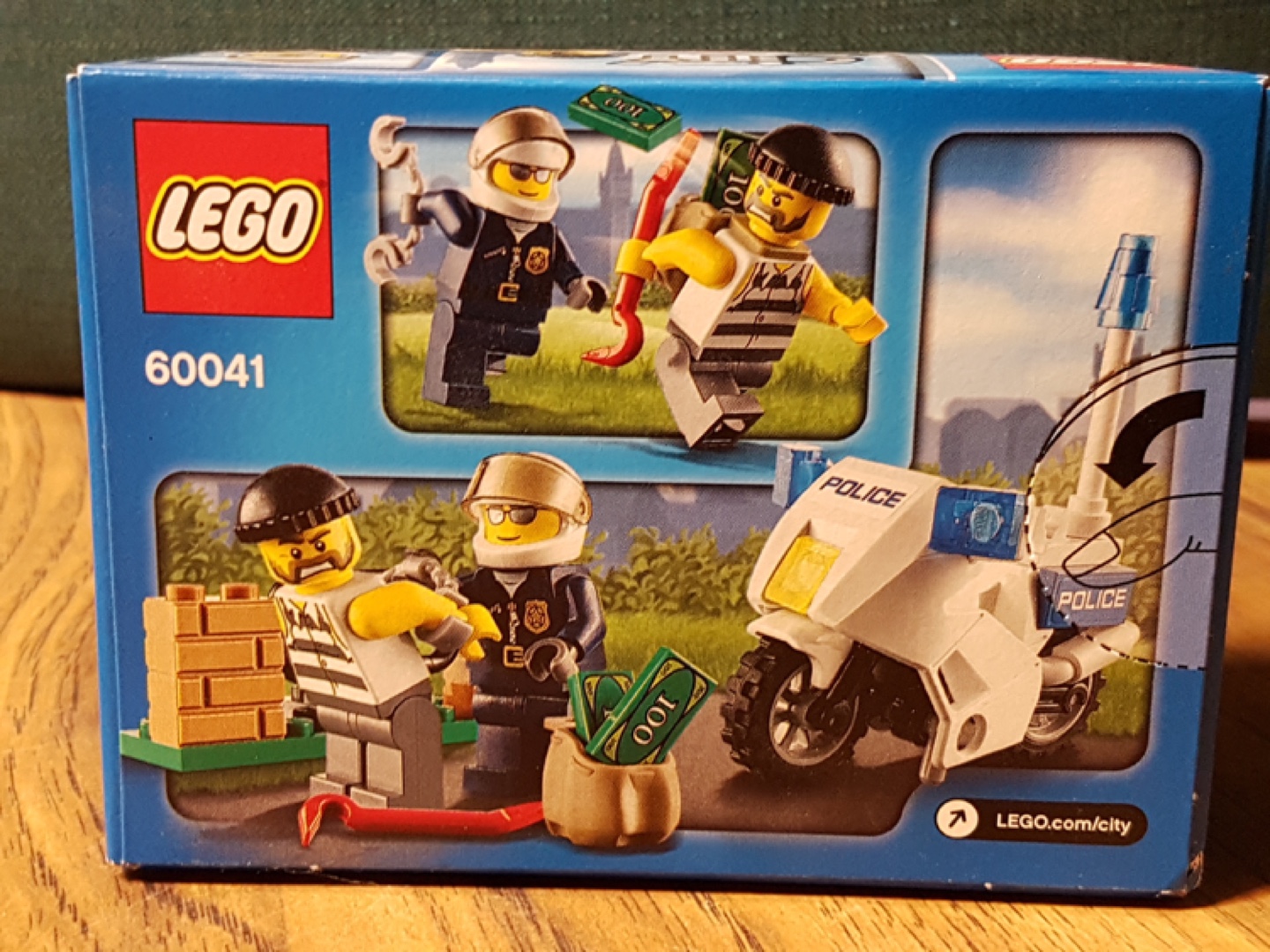 LEGO City Crook Pursuit #60041 - photo 2