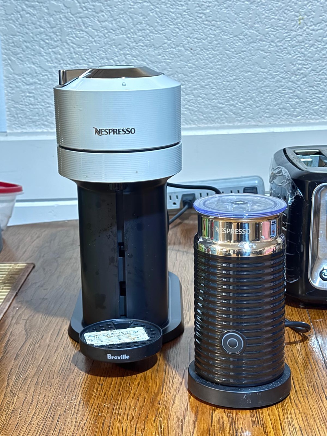 Nespresso Coffee machine - photo 4