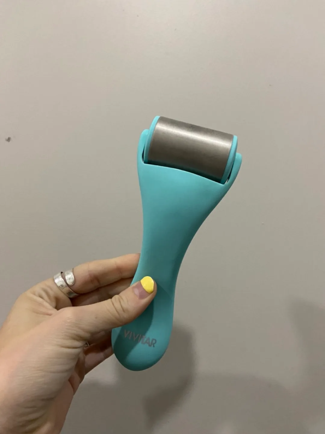 Ice face roller thumbnail