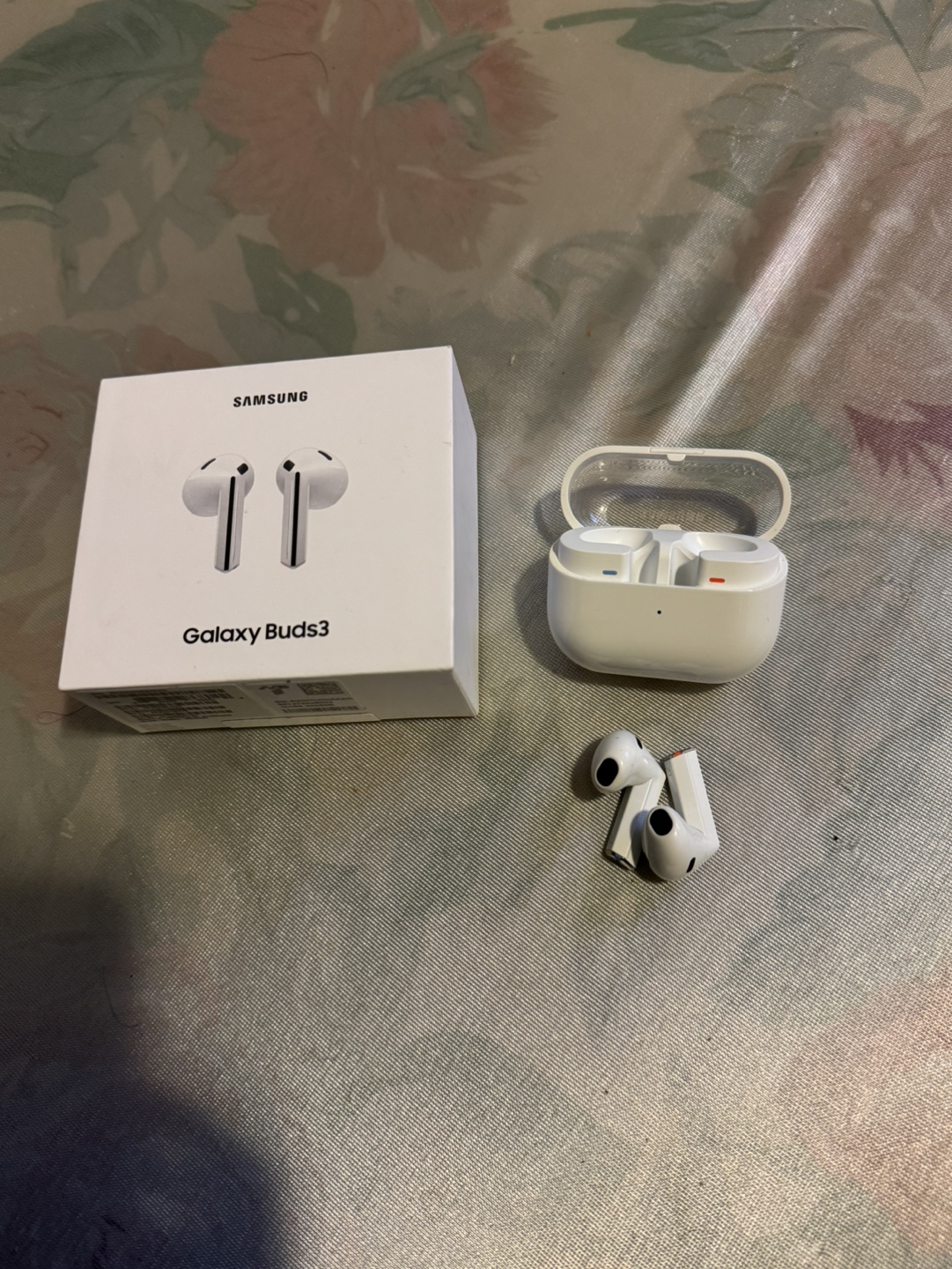 Samsung Galaxy Buds 3 - photo 2