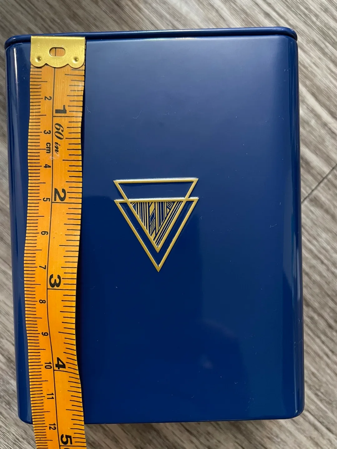 Empty small storage/tea tin thumbnail