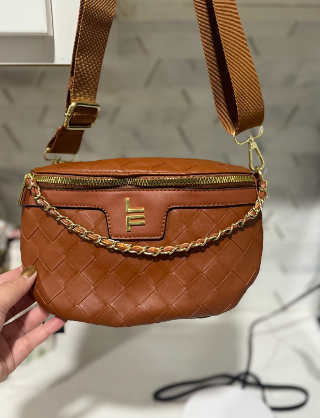 Crossbody Brown by London Fog