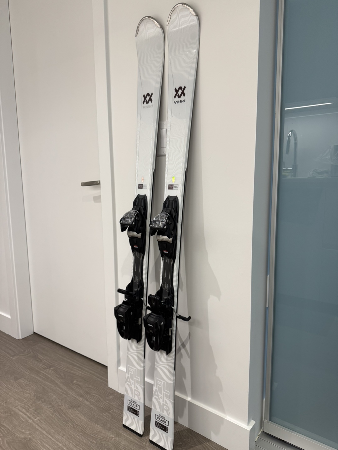Volkl Flair 76 Elite Skis