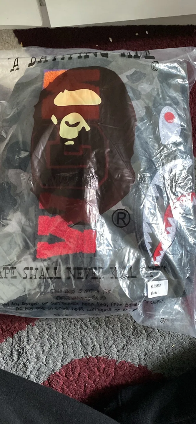 A Bathing Ape Shark Hoodie size l thumbnail