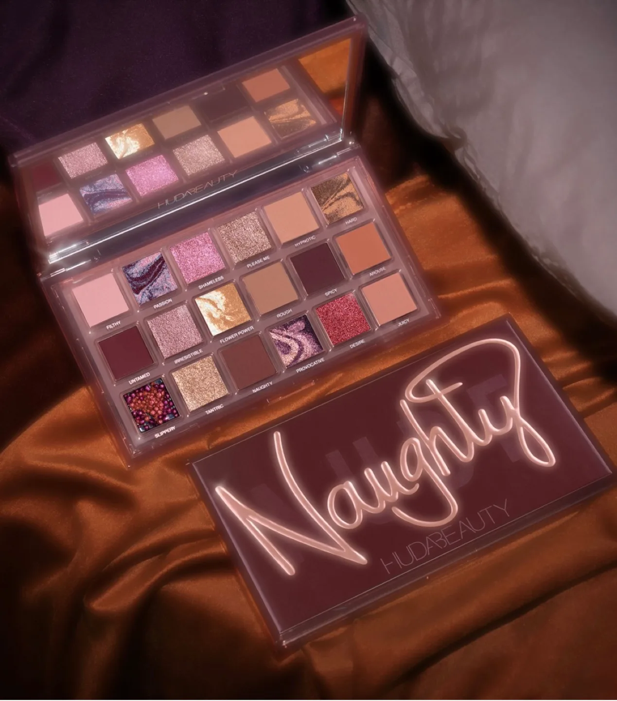 Rose Gold Remastered Eyeshadow Palette image indicator(4)