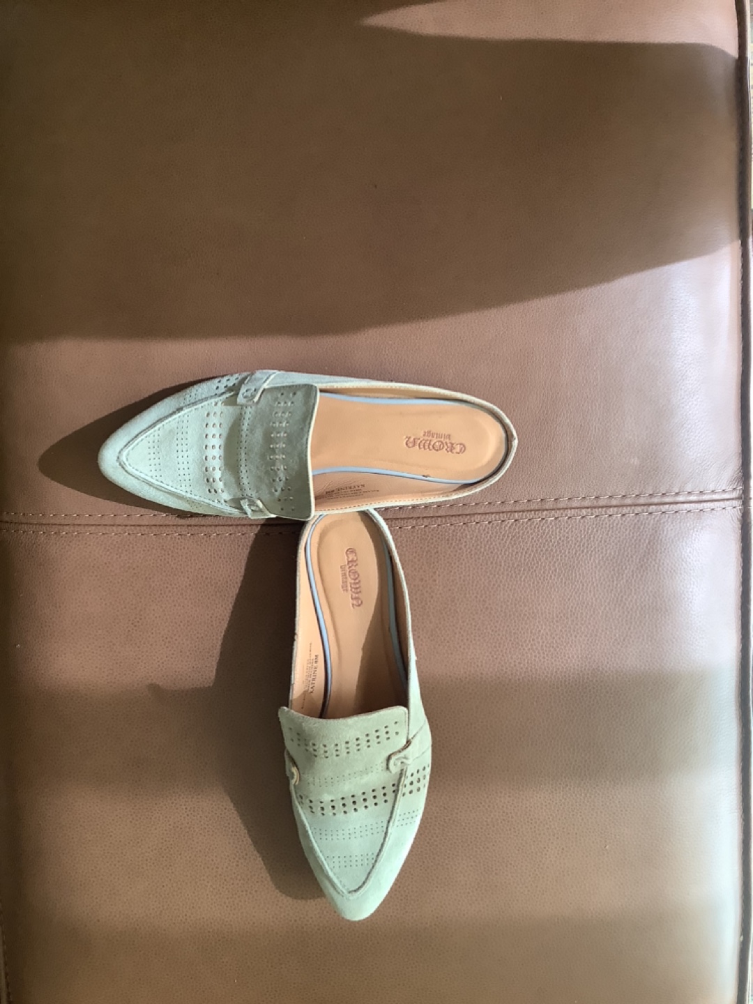 Variety of shoes - photo 3