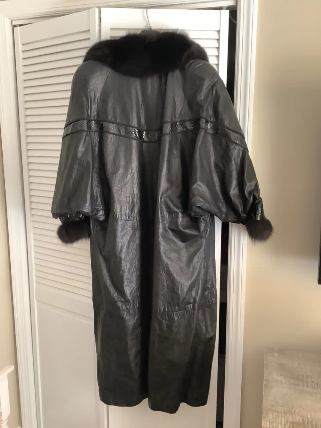 Black Leather and Fur Coat image indicator(2)