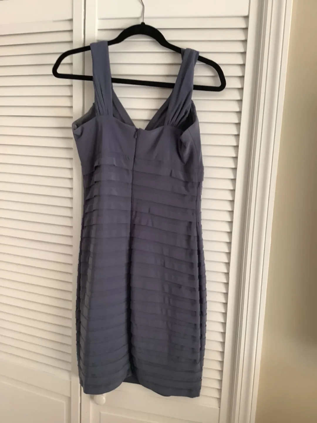 Gray Dress image indicator(2)